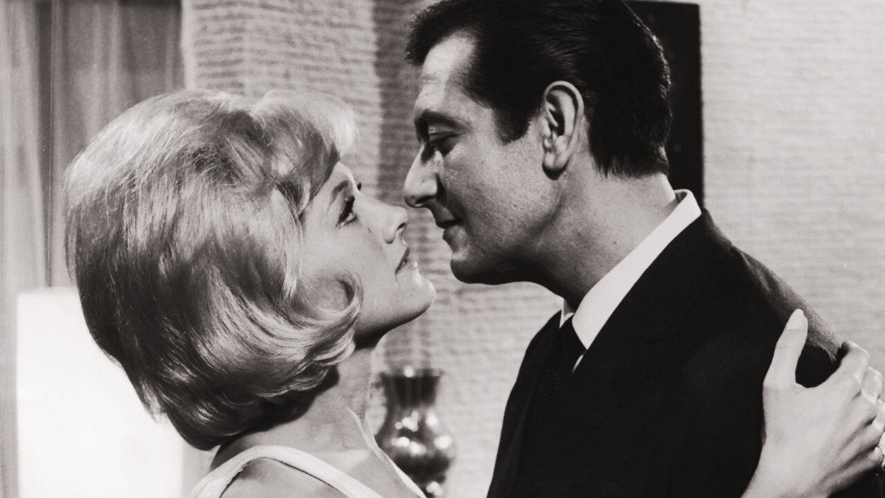 Muere una mujer (1964)