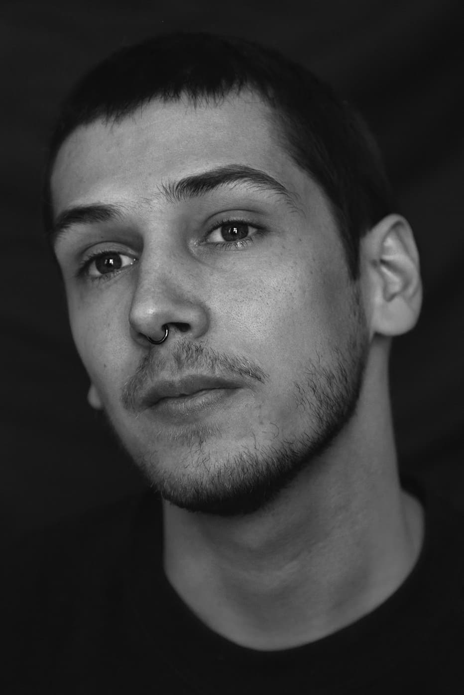 et billede af Lukas Feigelfeld