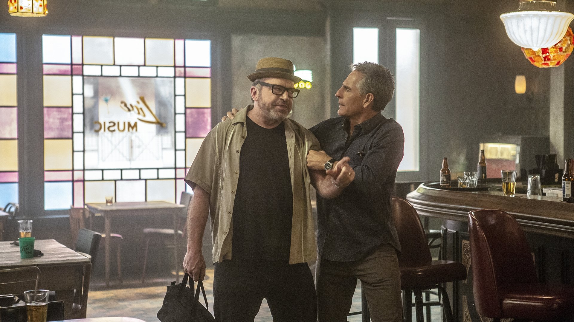 NCIS: New Orleans Staffel 4 :Folge 24 