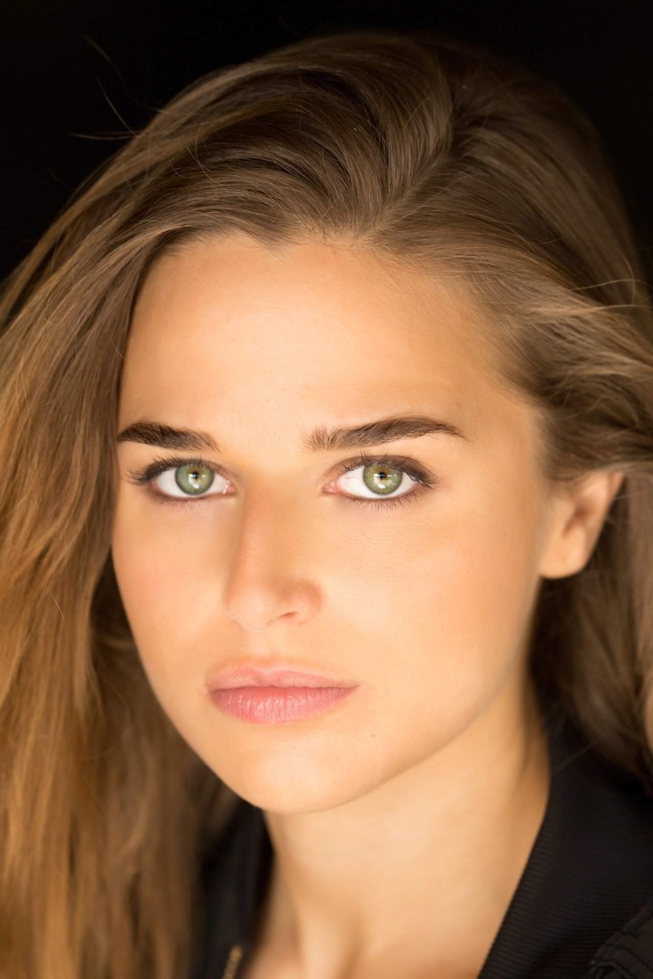 Stephanie Nur Profile Images — The Movie Database (TMDB)