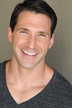 et billede af Lucas Ford