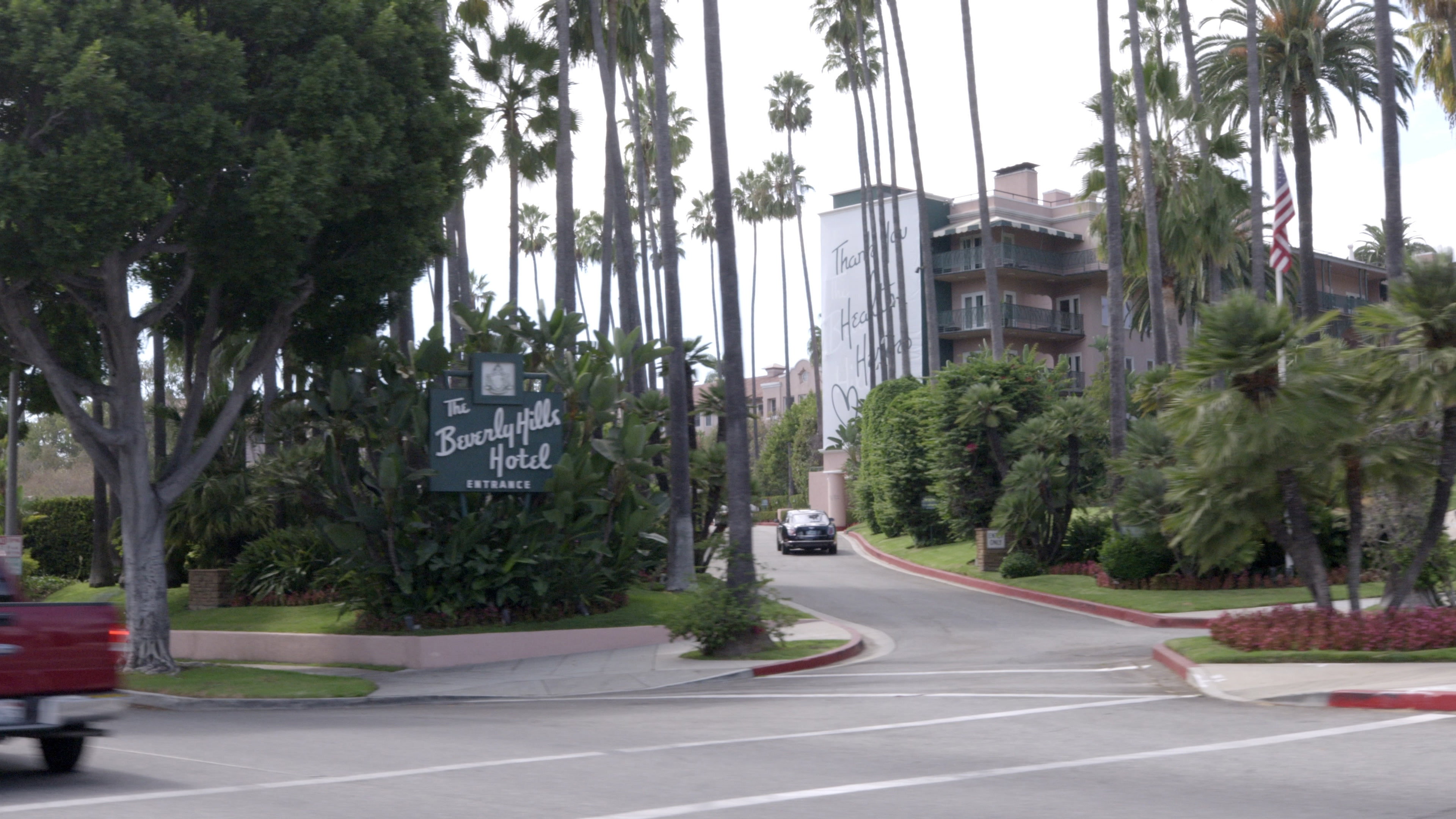 What Happens in Hollywood S01E04 backdrop