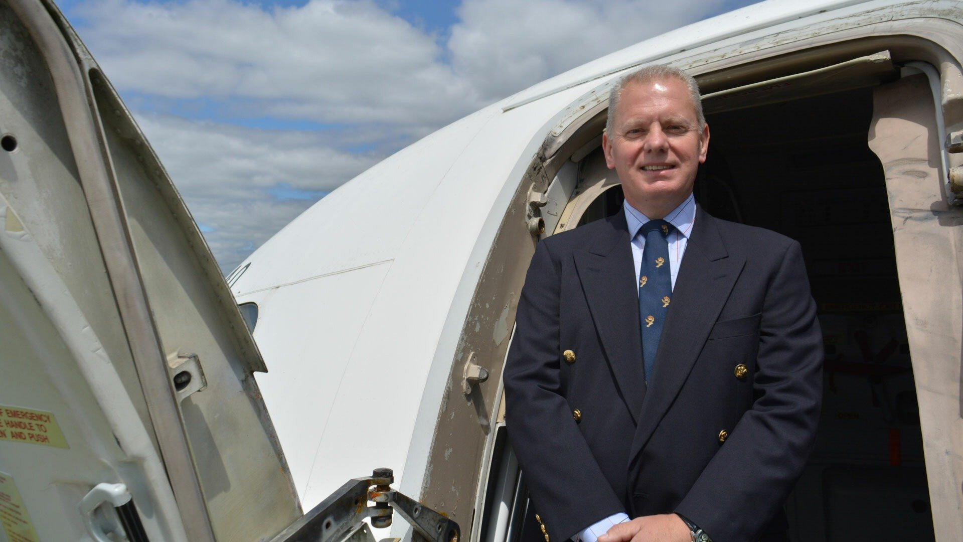 Secrets of Royal Travel S01E02 backdrop