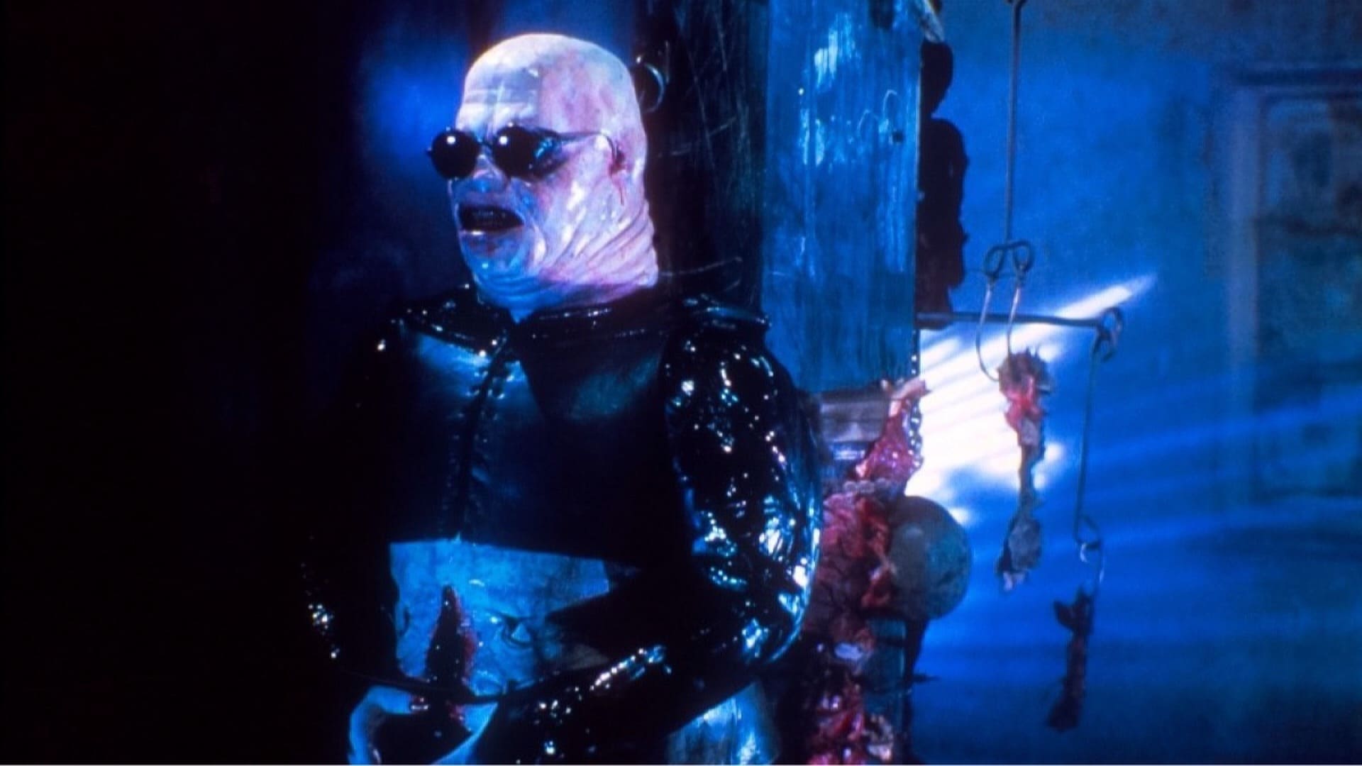 Hellraiser I - Los que traen el infierno (1987)