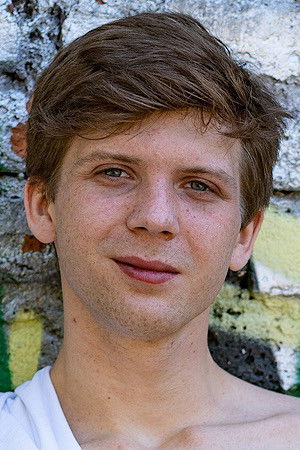 et billede af Josh Cavalin