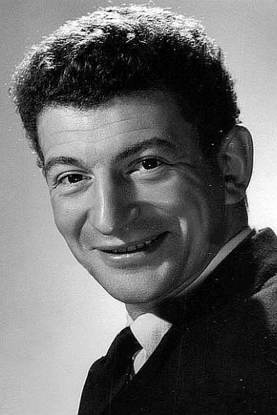 et billede af Yves Robert