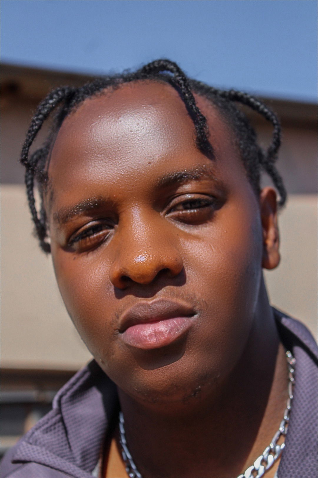 et billede af James Ongige