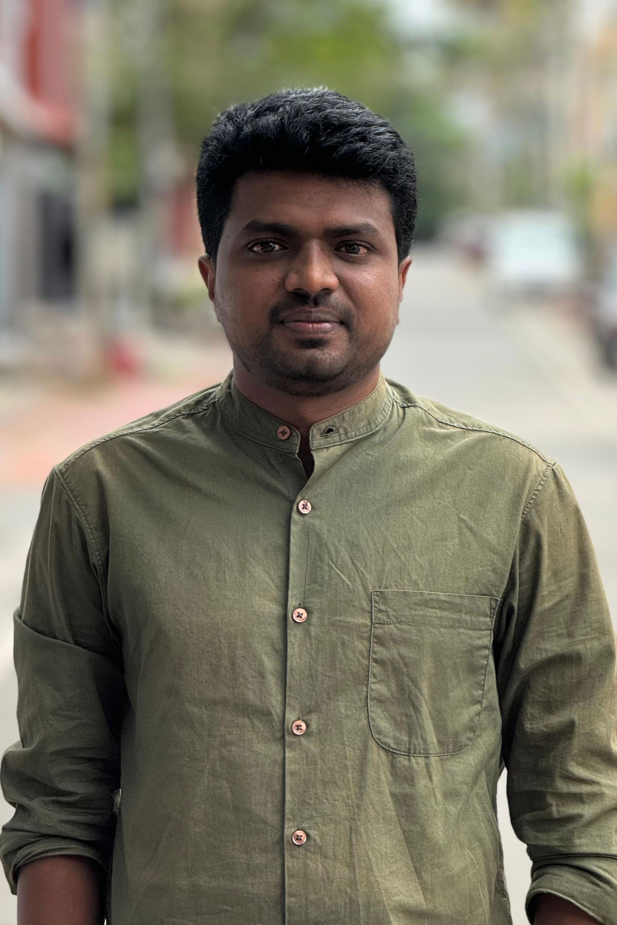 et billede af Anil B