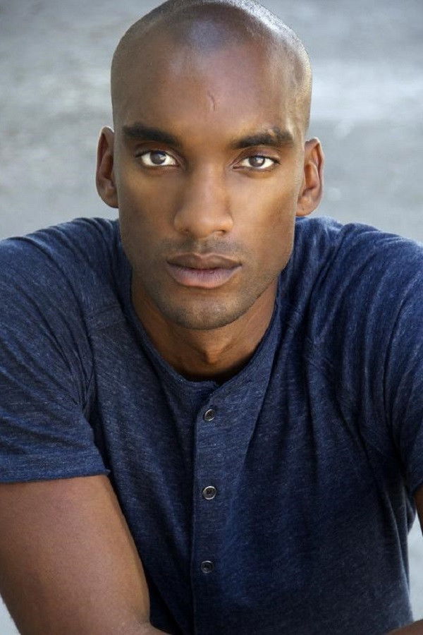 et billede af Nollis Dewar