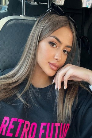 et billede af Iuliana Beregoi