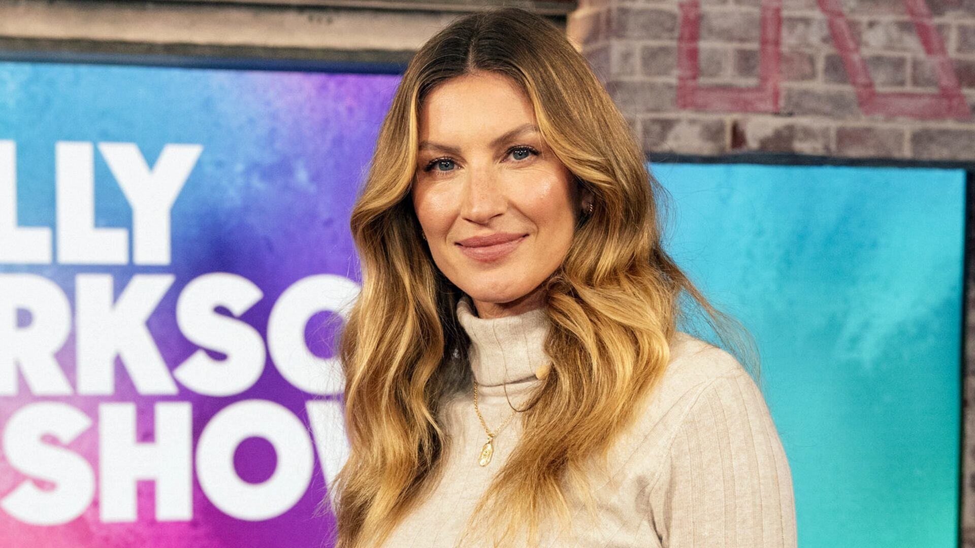 The Kelly Clarkson Show Season 5 :Episode 103  Gisele Bündchen, Daniela Melchior, Chuck Scarborough, Lawrence Zarian