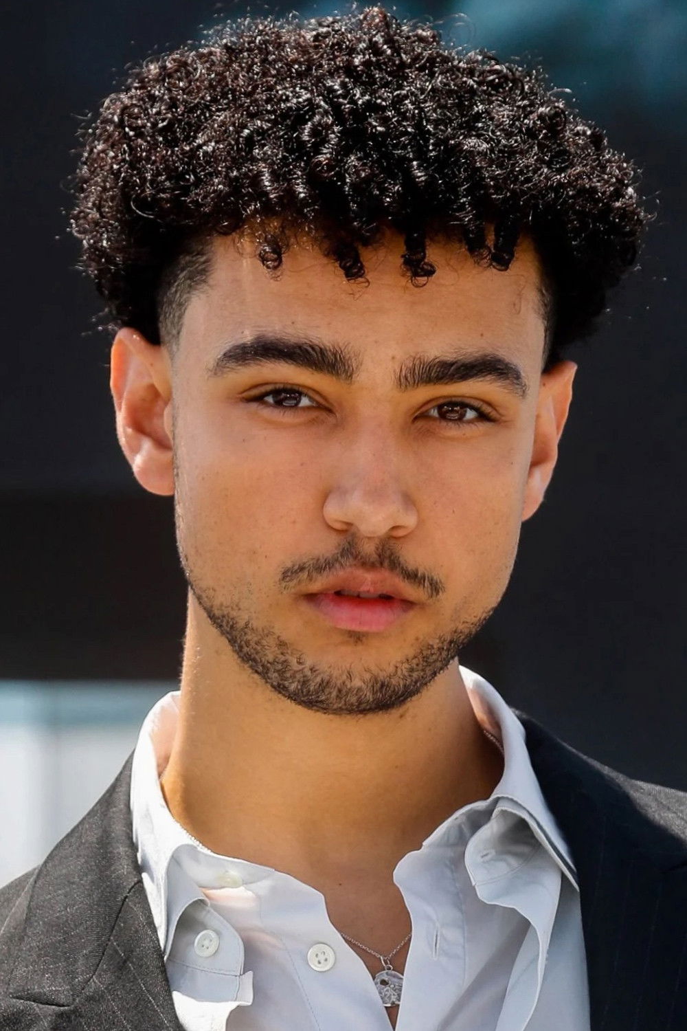 et billede af Archie Madekwe