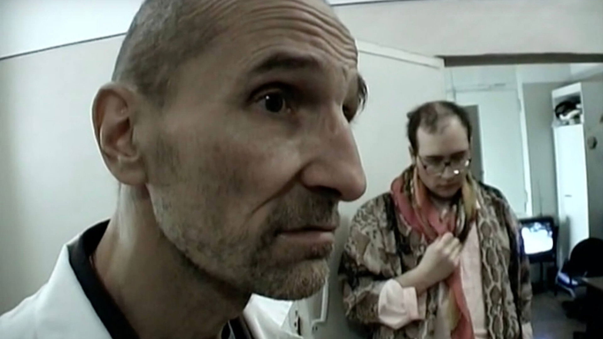 Dust (2005) movie backdrop