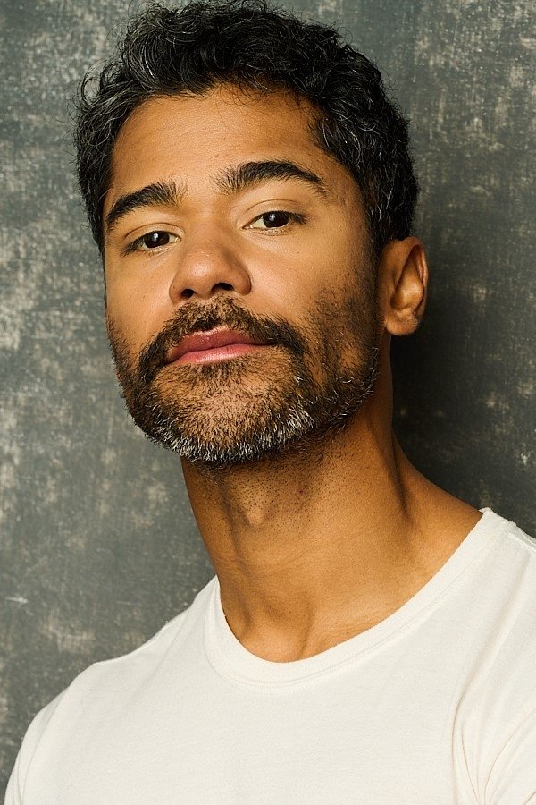 et billede af Jason Glover