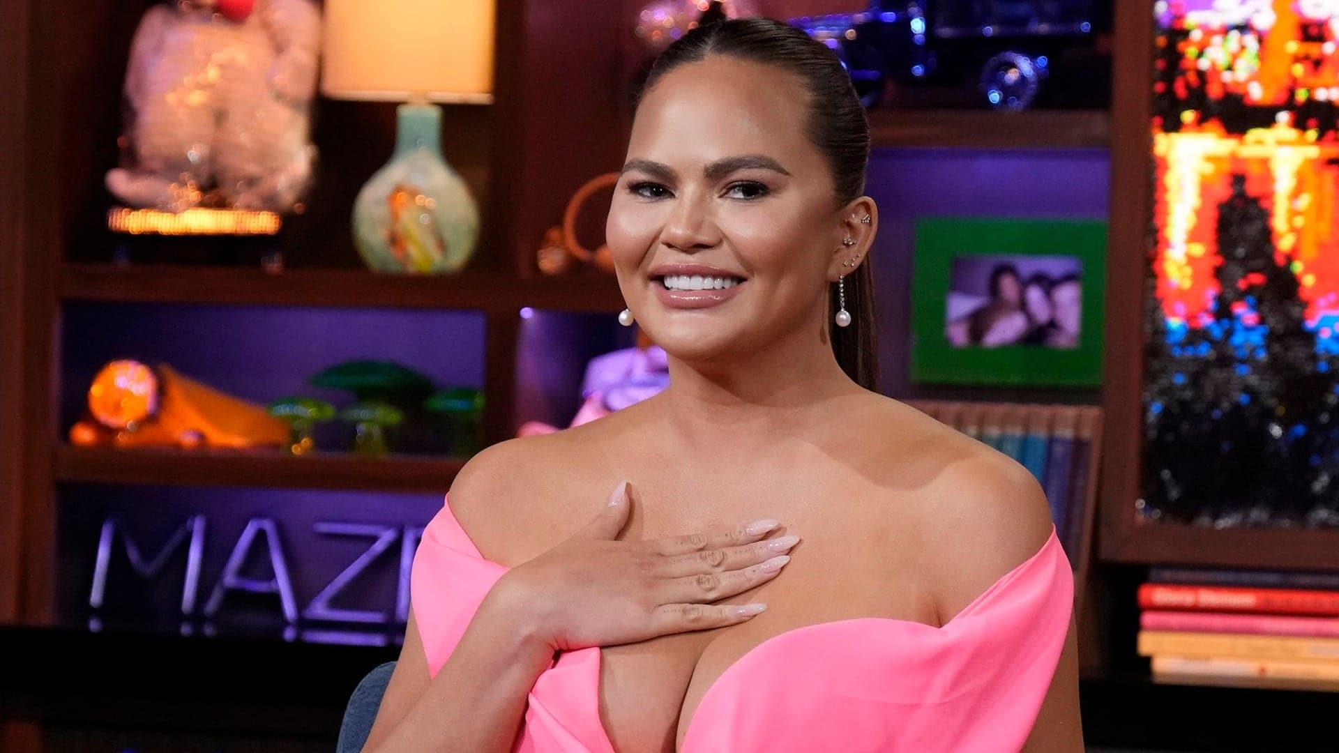 Watch What Happens Live with Andy Cohen Season 20 :Episode 92  Chrissy Teigen