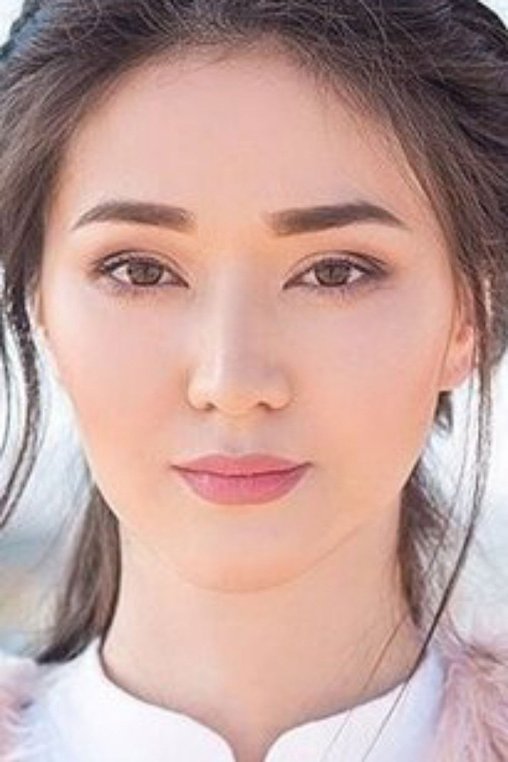 et billede af Elina Abai Kyzy