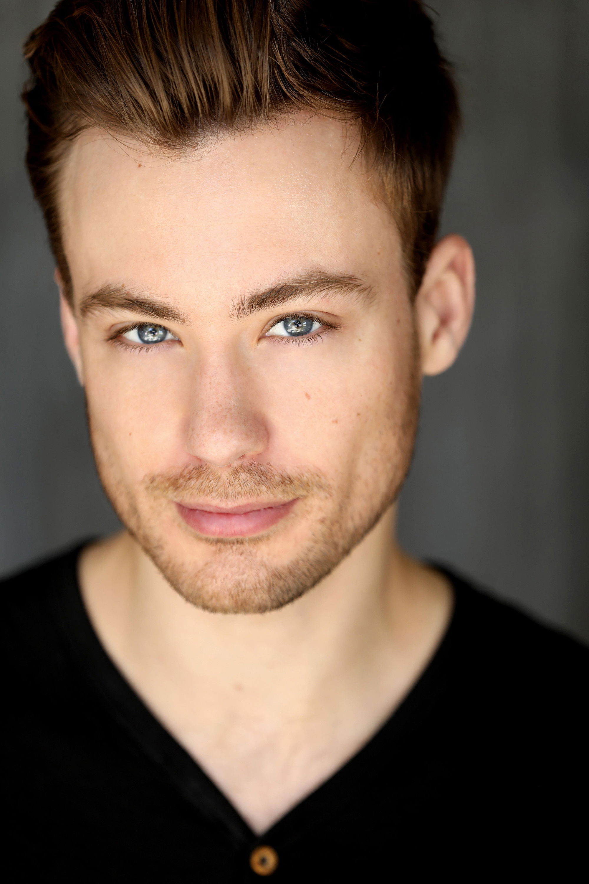 et billede af Cary Adams