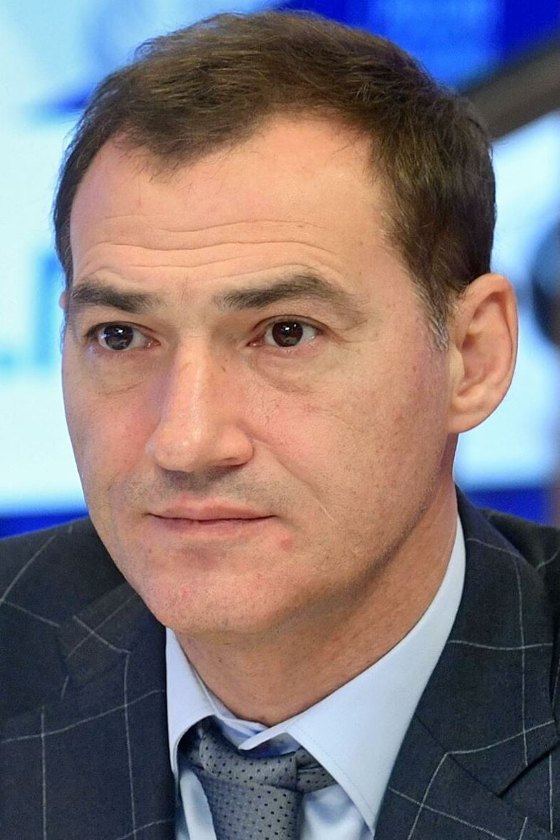 et billede af Roman Babayan