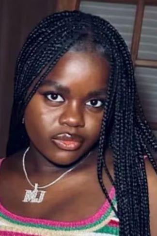 Mercy James's picture in the cast