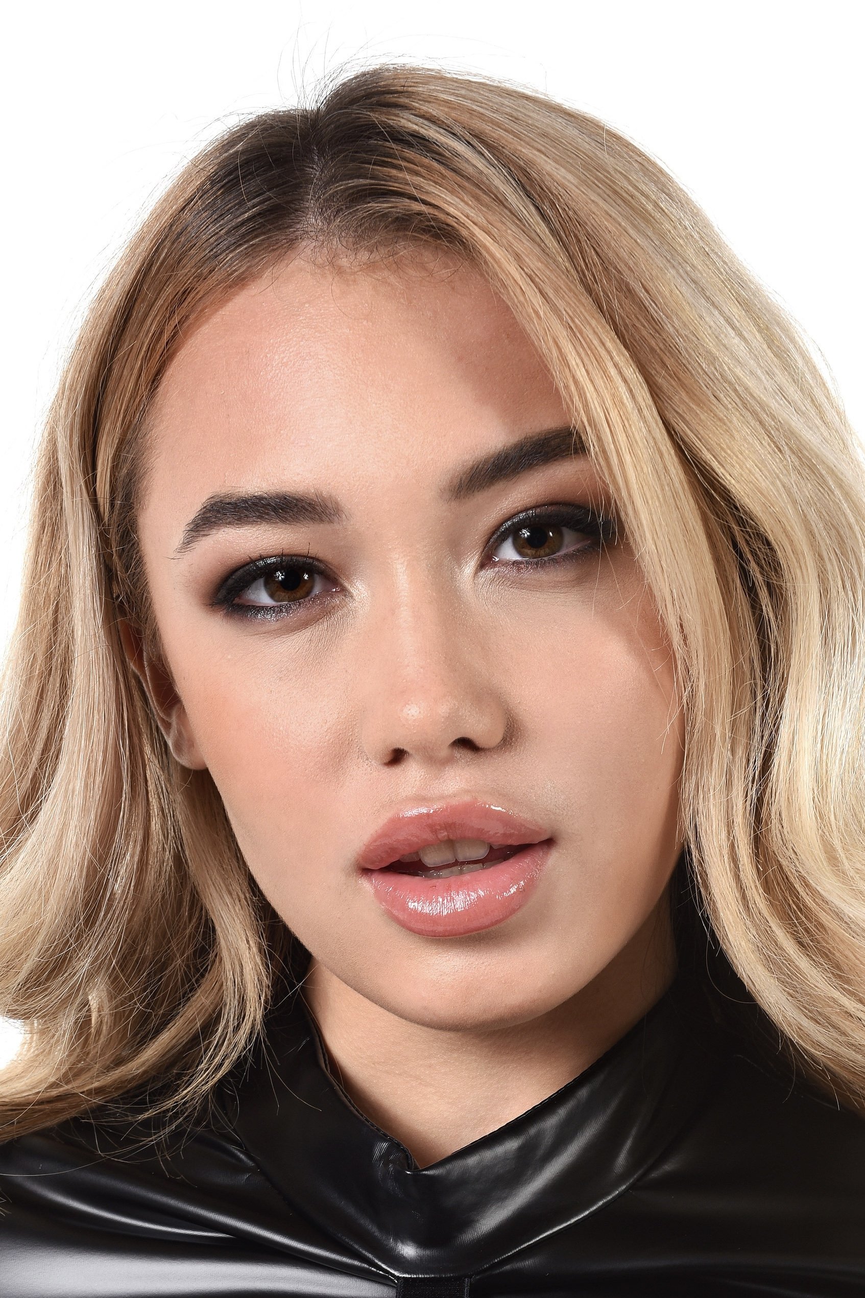 Rika Fane - Profile Images — The Movie Database (TMDB)