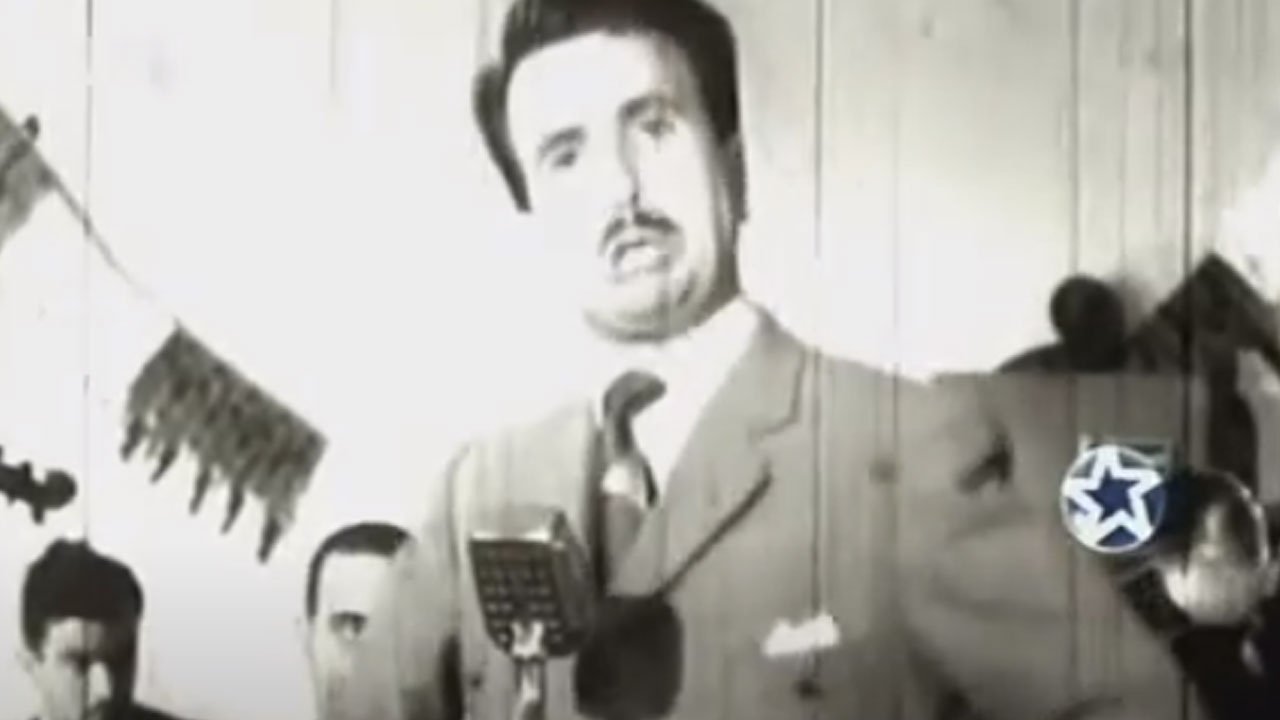 Su seguro servidor (1954)