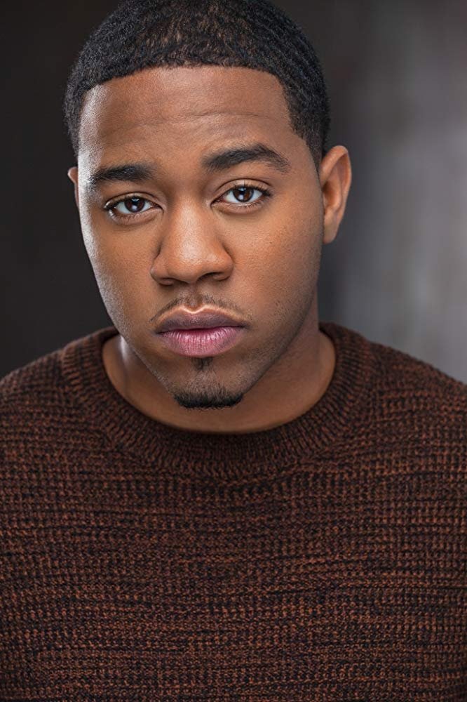 et billede af Darone Okolie