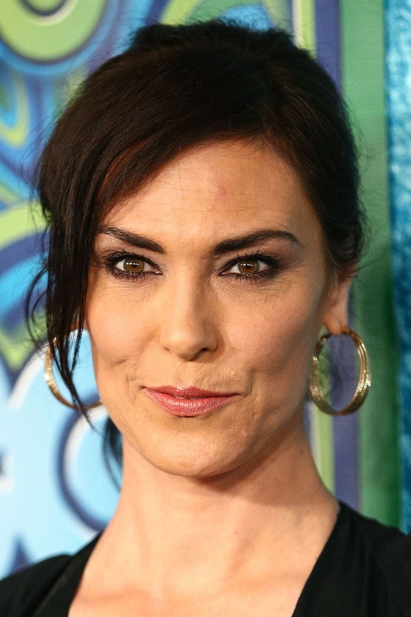 Michelle Forbes. 