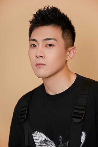 et billede af Zhang Xinyu