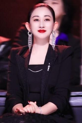 Danlu Zhang's picture in the cast