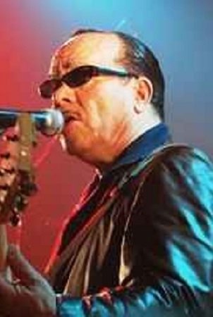 et billede af James Fujiki