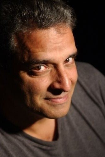 et billede af Tom Shaker