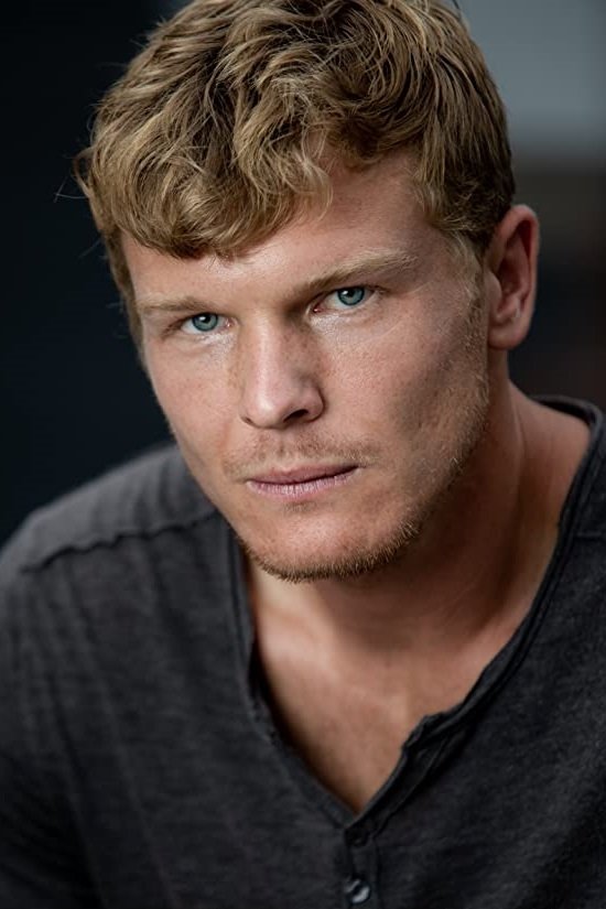 et billede af Jordan Cox