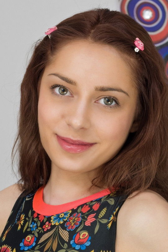 et billede af Lena Raz