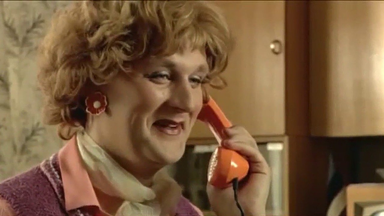 Vanad ja kobedad saavad jalad alla (2003)