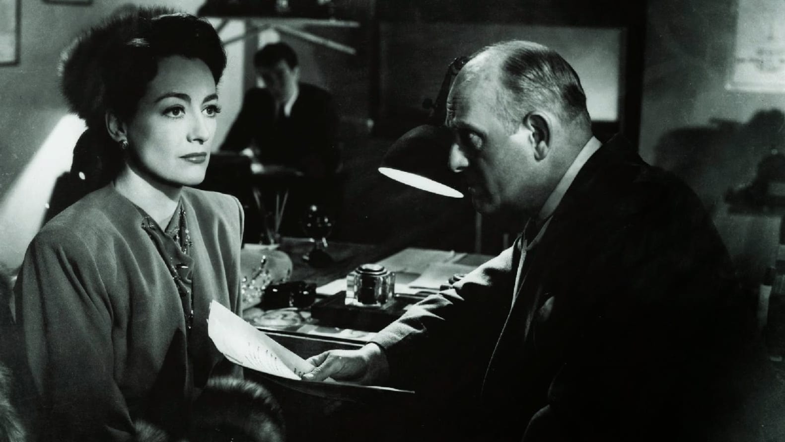 Image du film Le Roman de Mildred Pierce mfeht7mqiccx9gpwef33uurufdmjpg