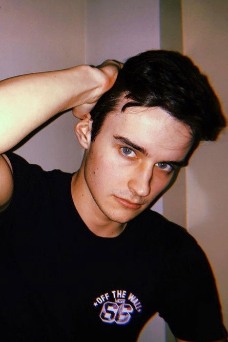 et billede af Sean Sedey