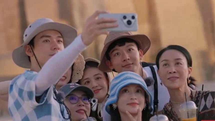 Divas Hit the Road Season 0 :Episode 165  S7 &middot; Full-Episode Binge EP2