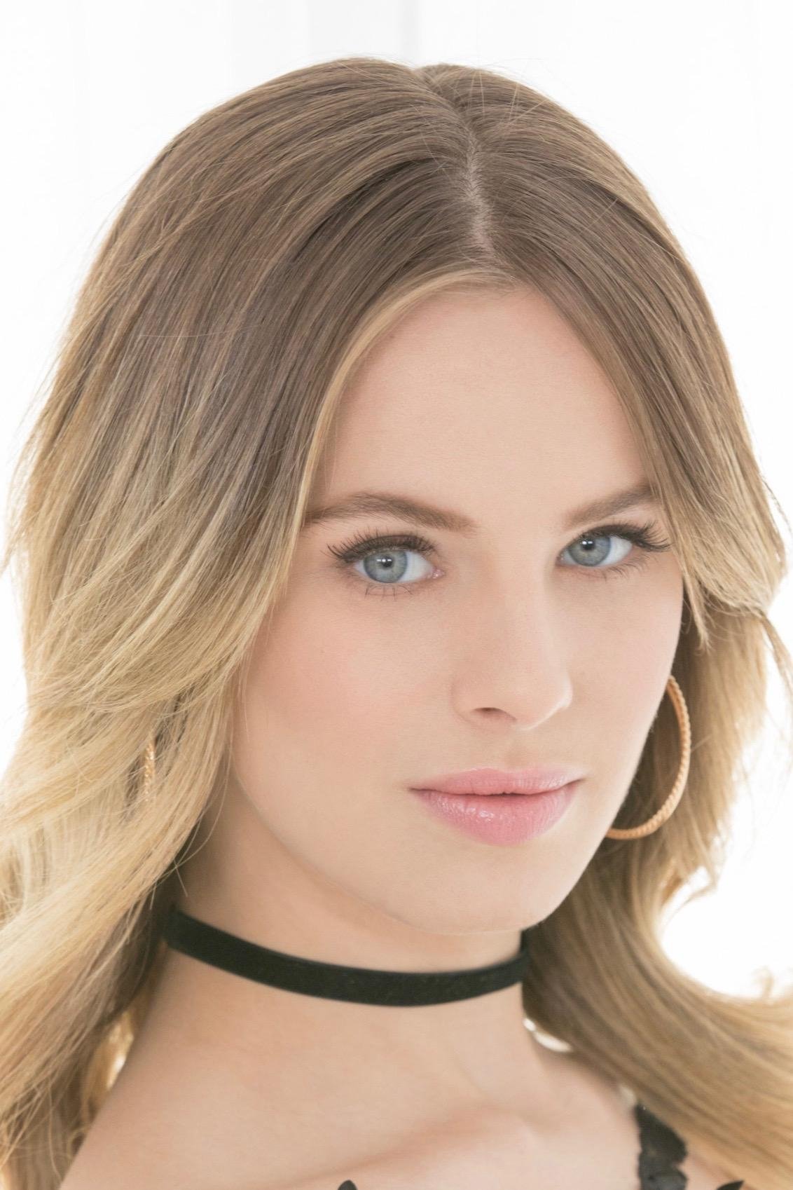 et billede af Jillian Janson