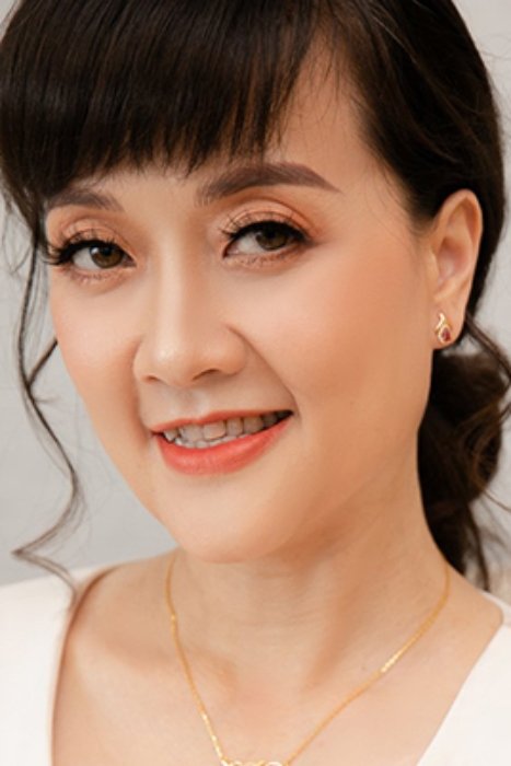 Vân Dung's picture in the cast