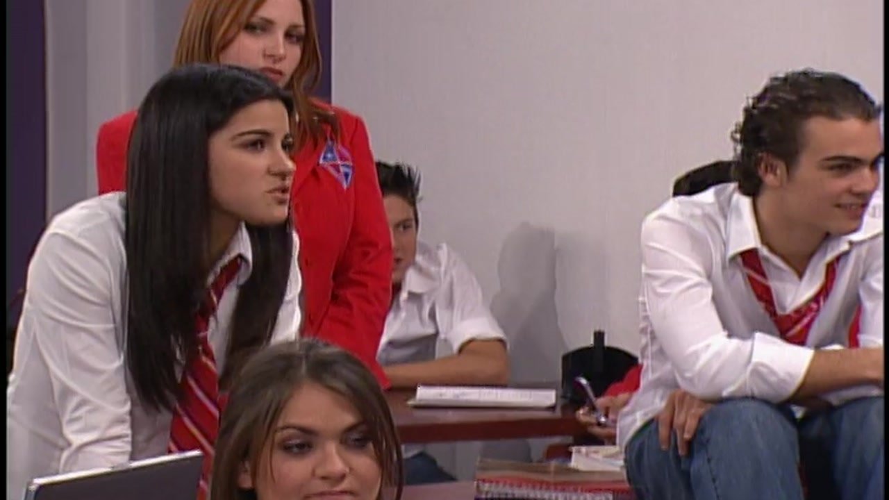 Thumbnail for Roban a los profesores Season 1 Episode 138