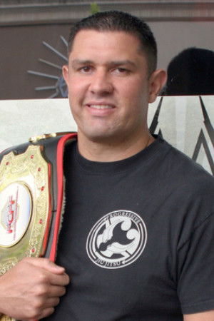 et billede af Chris de la Rocha