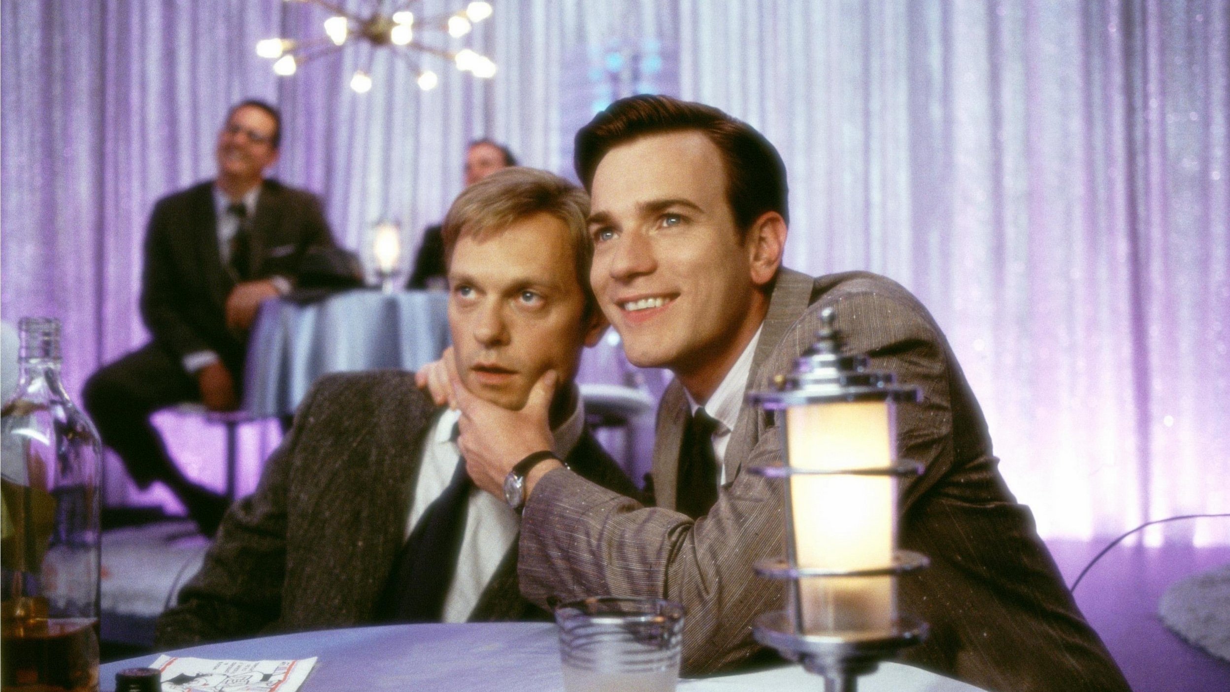 Down with Love (2003)