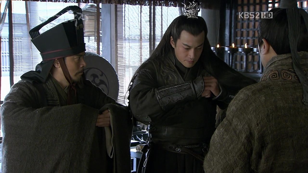 Thumbnail for Lü Bu is defeated in battle and seeks shelter under Liu Bei Season 1 Episode 12