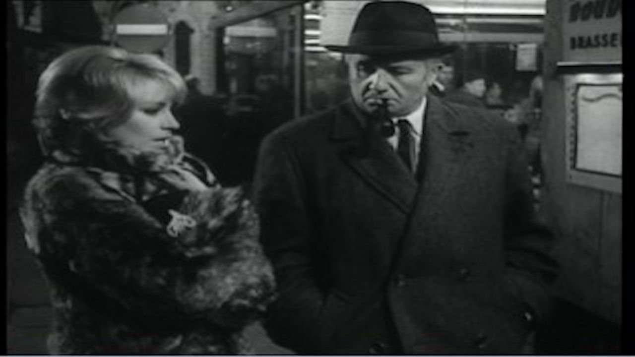 Les Enquêtes du commissaire Maigret - Maigret