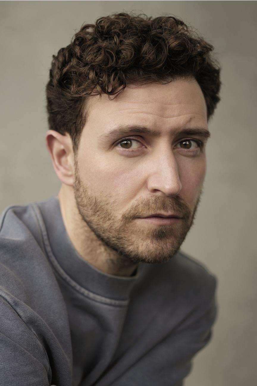 et billede af Evan Milton