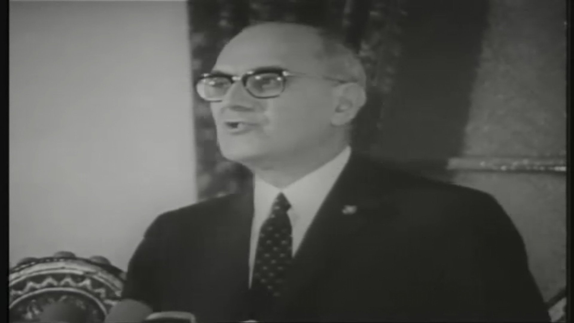 Adeus, Até ao Meu Regresso (1974)