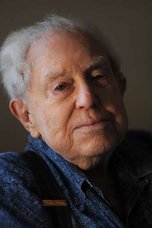 et billede af Elliott Carter