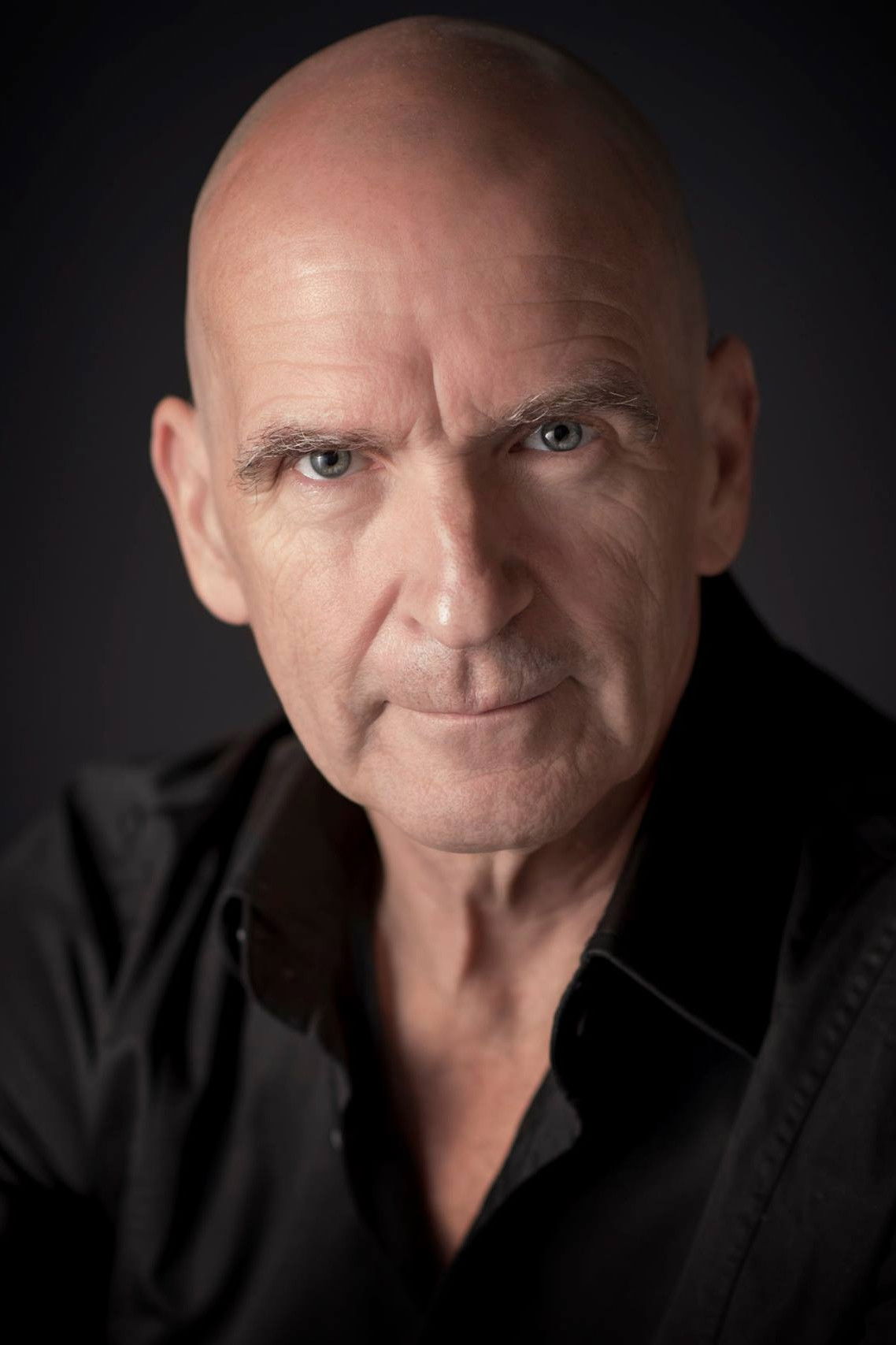 et billede af Michael Sadler