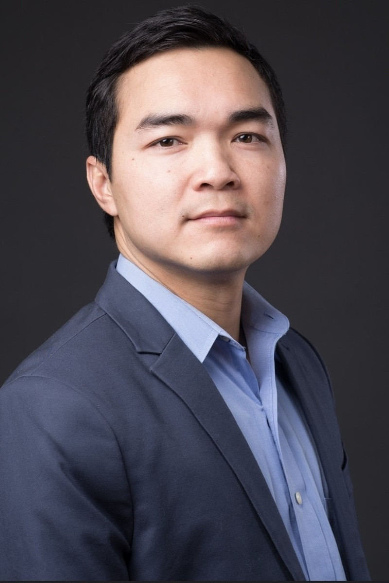 et billede af Mark Sundara