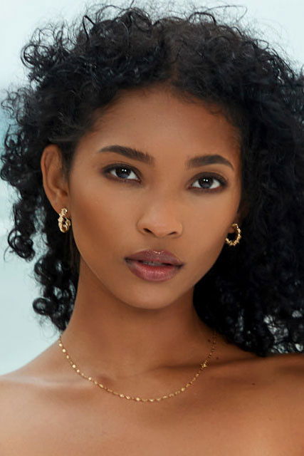 et billede af Barbie Rous